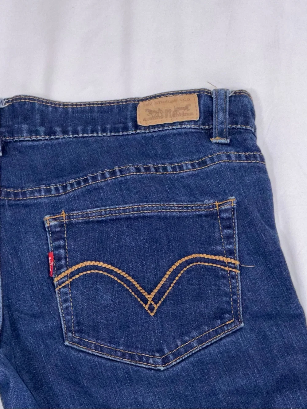 Levi's Denim Bermuda Shorts Juniors 9 Dark Wash Knee Length Classic Blue P74